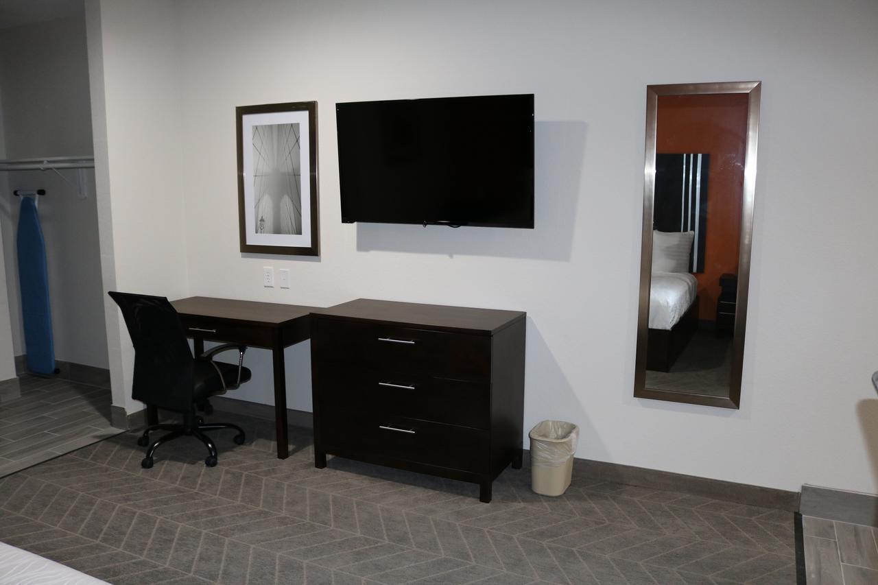 Scottish & - Iah Airport Hotel Humble