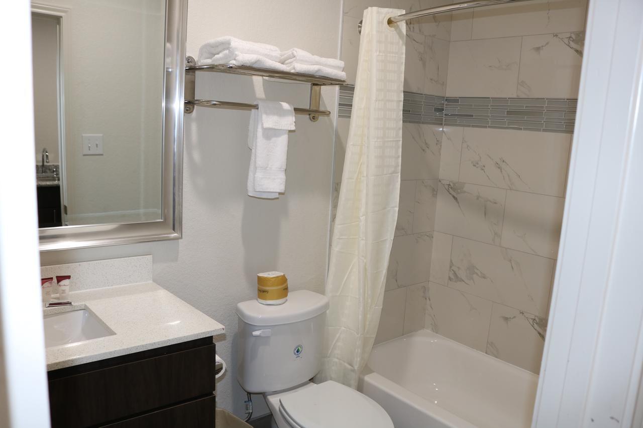 Scottish & - Iah Airport Hotel Humble